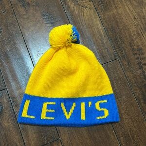 Vintage Levi’s Pom Pom Beanie Winter Hat